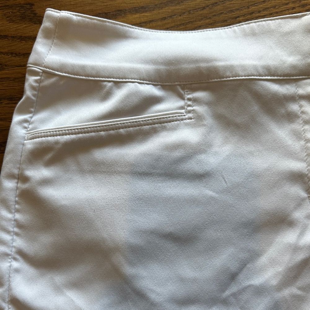 PGA Tour White Bermuda Golf Shorts - Picture 4 of 7